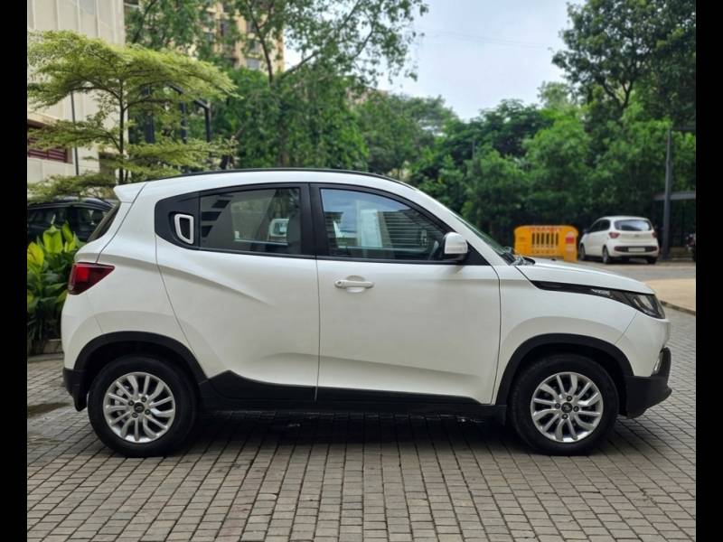 Mahindra KUV100 K8 D 6 STR