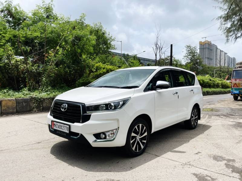 Toyota Innova Crysta 2.4 Z 7 STR