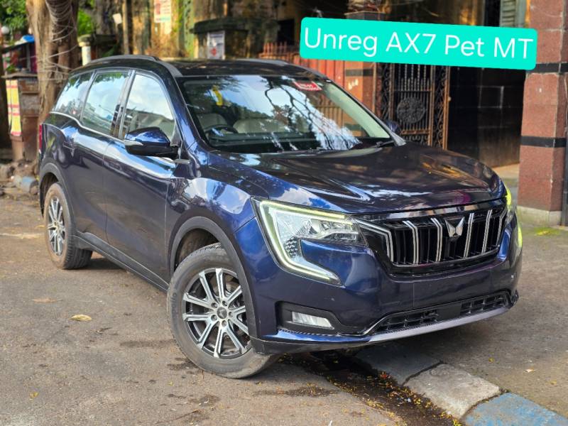 Mahindra XUV700 AX 7 Petrol MT 7 STR
