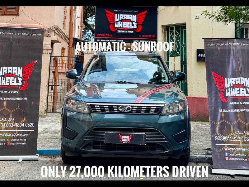 Mahindra XUV 300 W6 1.2 Petrol AMT