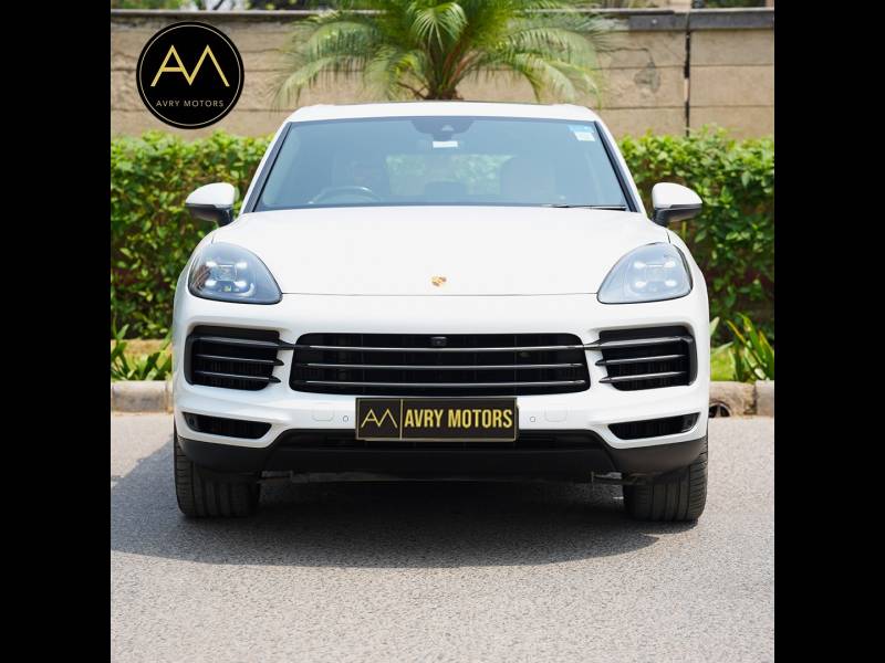 Porsche Cayenne Base