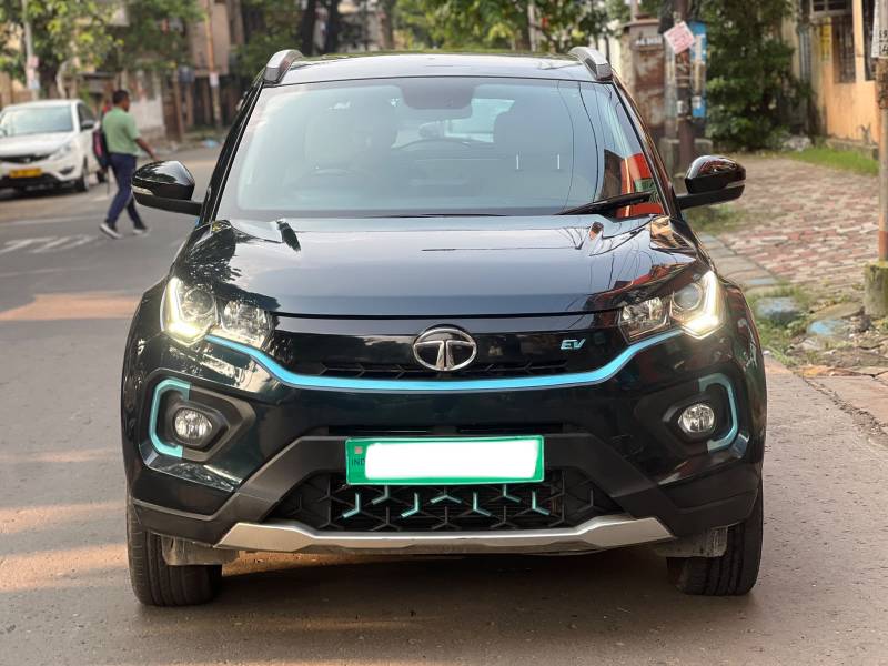 Tata Nexon EV Max XZ Plus Lux 7.2 KW Fast Charger