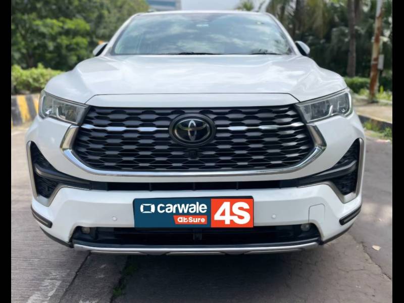 Toyota Innova Hycross ZX Hybrid 7 STR