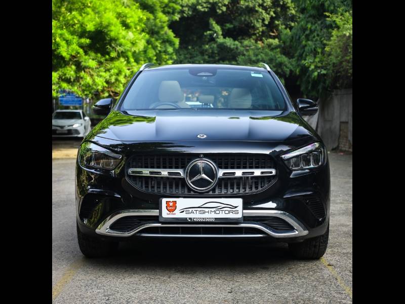 Mercedes Benz GLA 200
