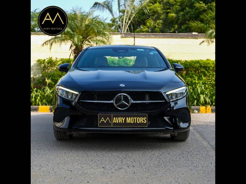 Mercedes Benz A-Class Limousine 200