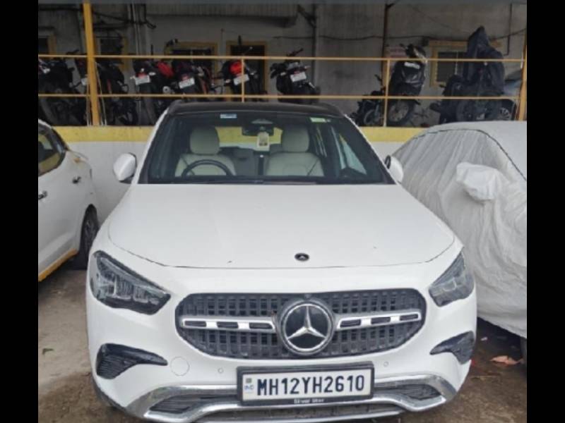 Mercedes Benz GLA 220d 4MATIC