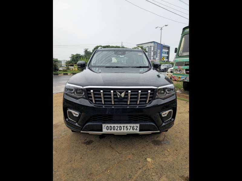 Mahindra Scorpio-N Z8 Diesel AT 2WD 7 STR