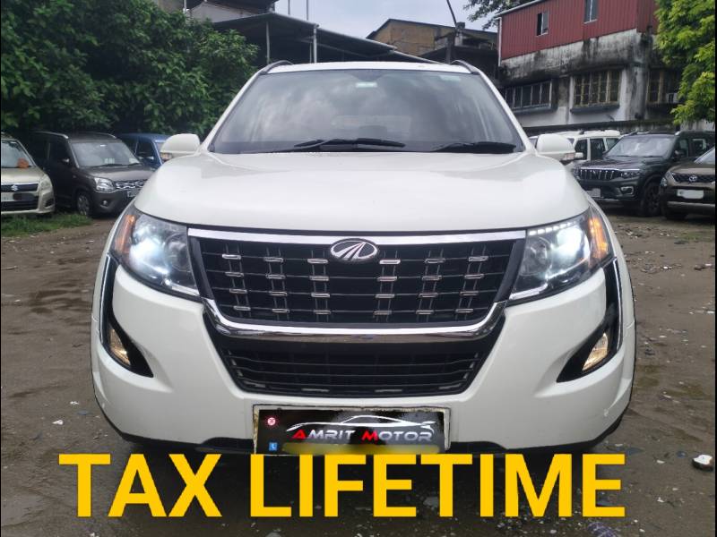 Mahindra XUV500 W11 Opt