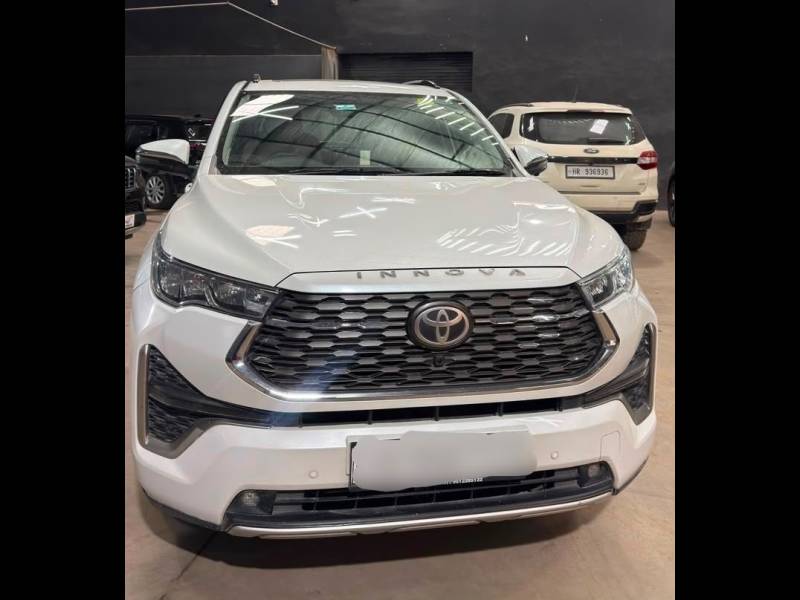 Toyota Innova Hycross ZX Hybrid 7 STR
