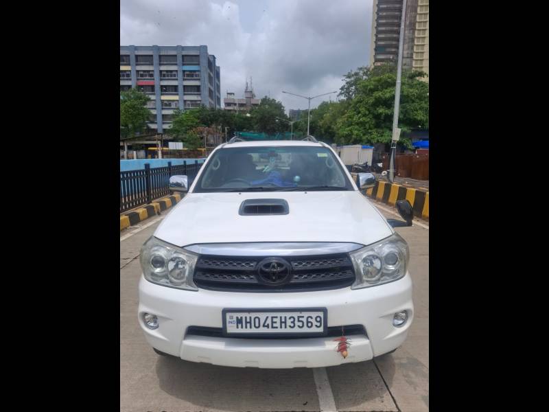 Toyota Fortuner 3.0 MT