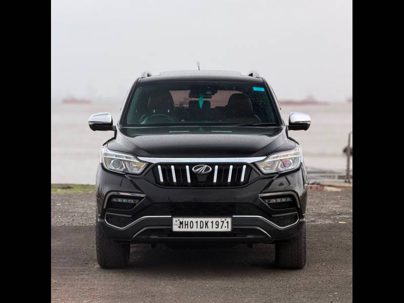 Mahindra Alturas G4 4WD AT