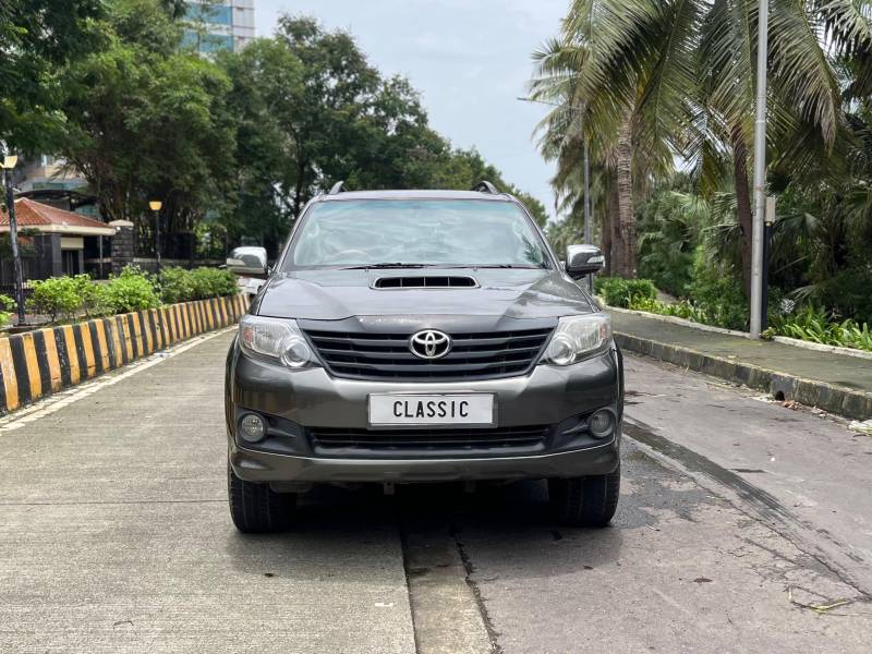 Toyota Fortuner 3.0 MT
