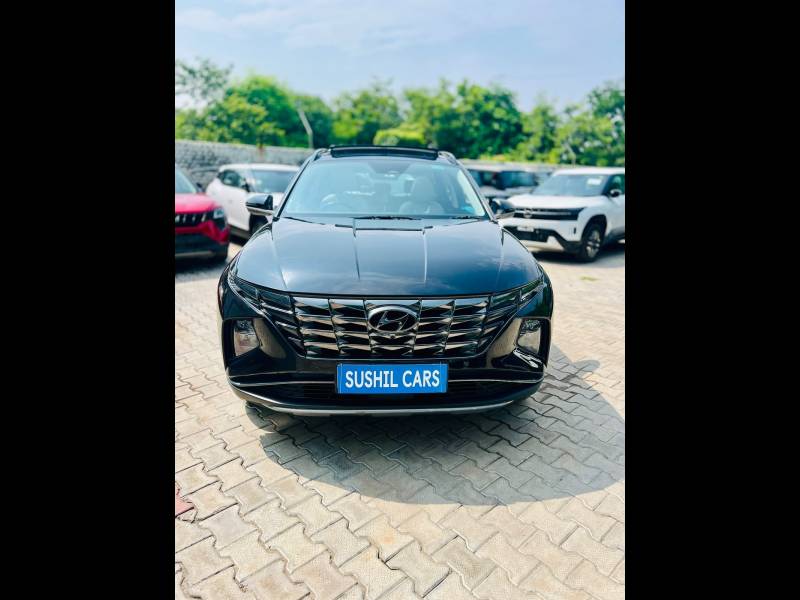 Hyundai Tucson Signature 2.0 AT Petrol Dual Tone