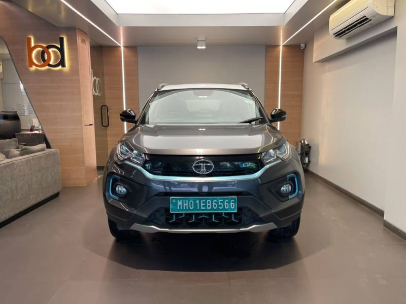 Tata Nexon EV Max XZ Plus Lux 7.2 KW Fast Charger