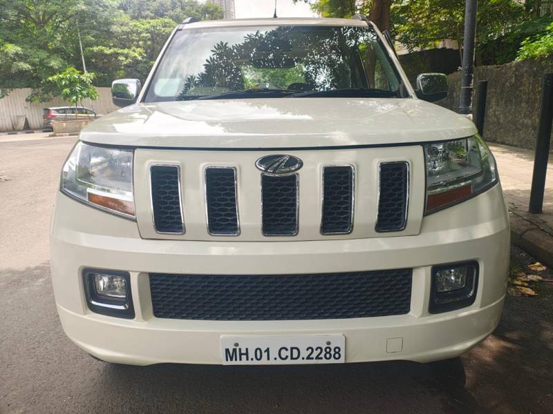 Mahindra TUV300 T8