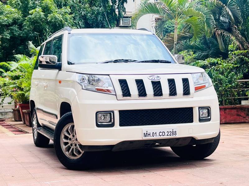 Mahindra TUV300 T8