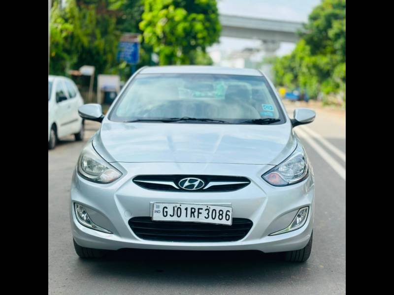 Hyundai Verna Fluidic 1.4 VTVT CX