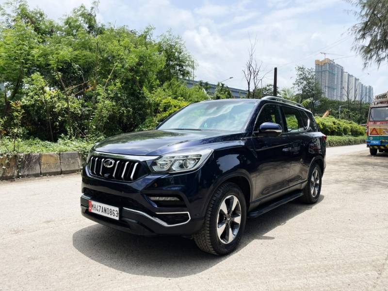 Mahindra Alturas G4 4WD AT