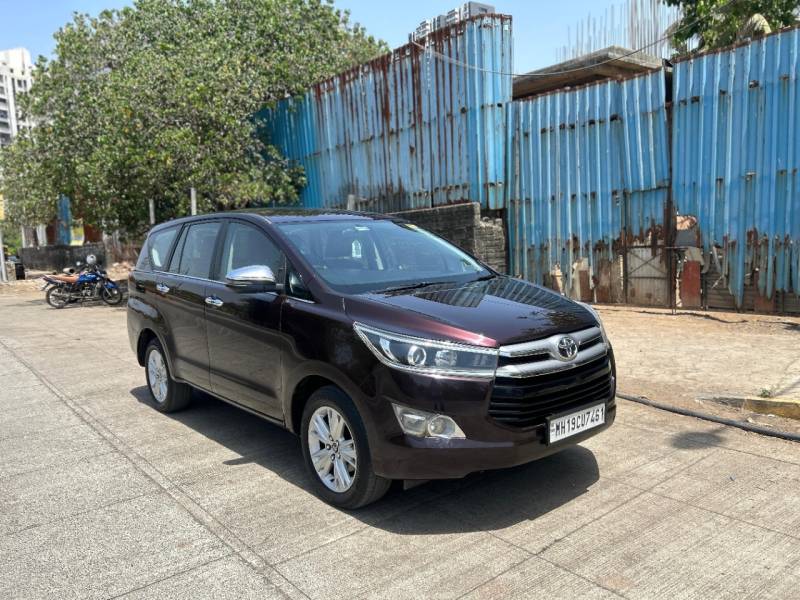 Toyota Innova Crysta 2.8 ZX AT 7 STR