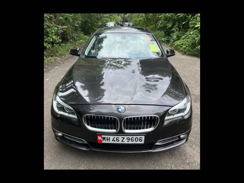 BMW 5 Series 520d Sedan Modern Line