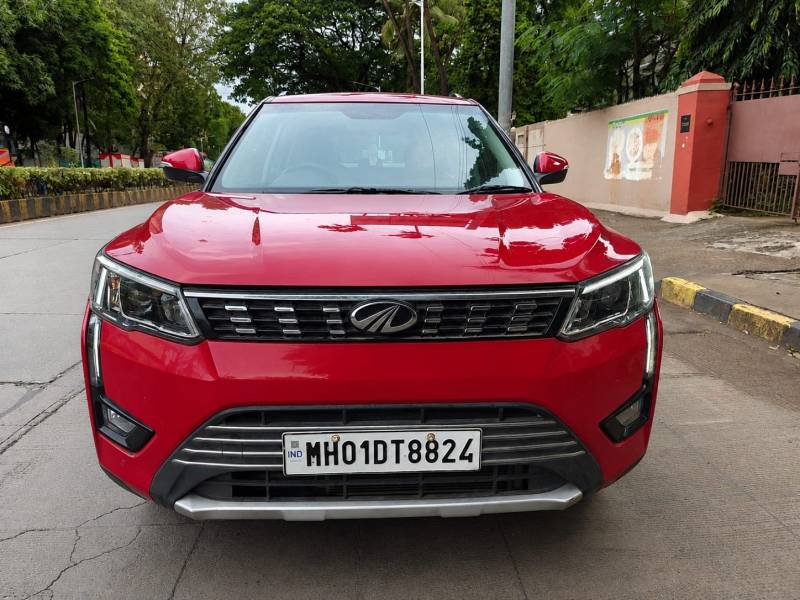 Mahindra XUV 300 W8 (O) 1.5 Diesel AMT