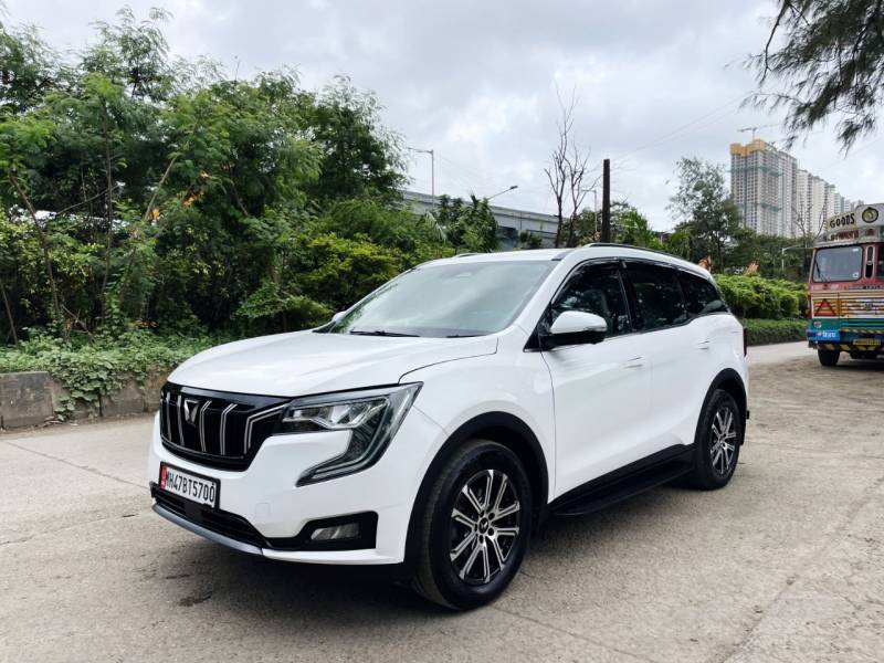 Mahindra XUV700 AX 7 Luxury Pack Diesel AT 7 STR