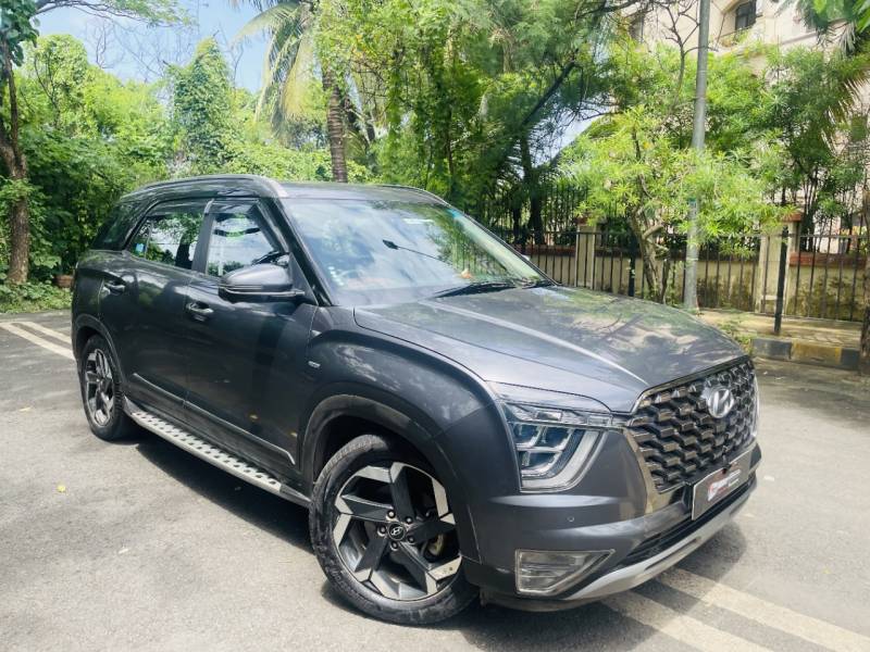 Hyundai Alcazar Signature (O) 7 Seater 2.0 Petrol AT