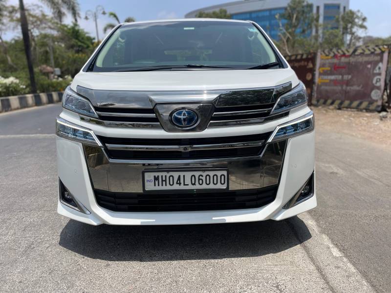 Toyota Vellfire VIP - Executive Lounge
