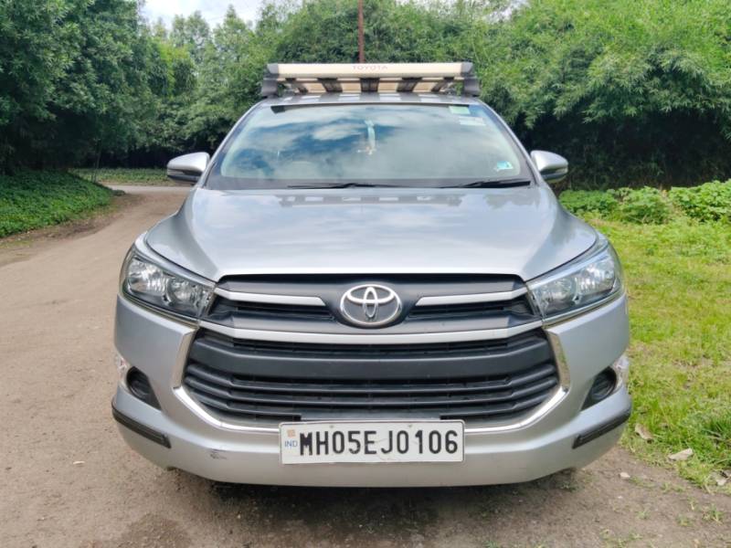 Toyota Innova Crysta 2.4 GX 8 STR