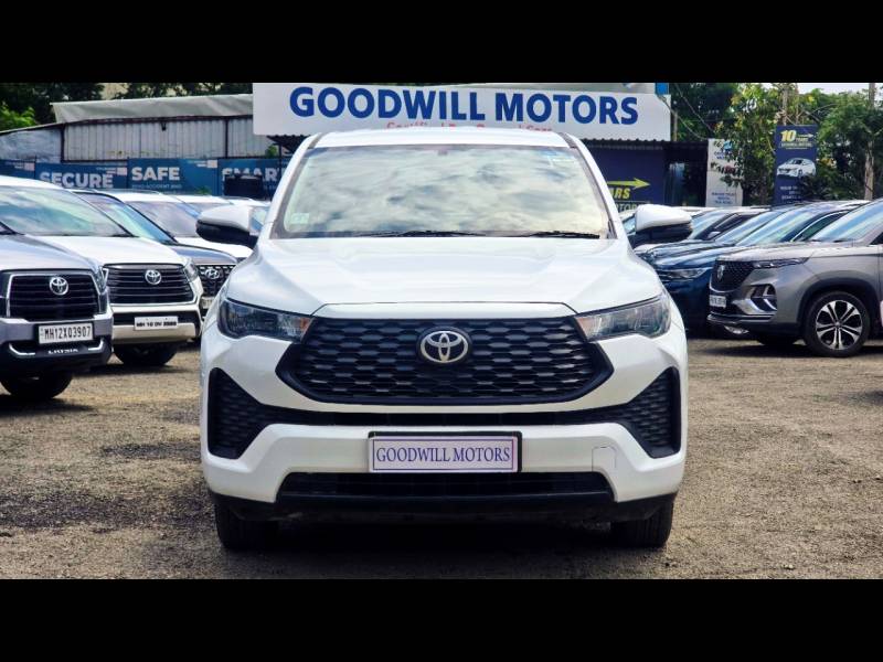 Toyota Innova Hycross GX 7 STR