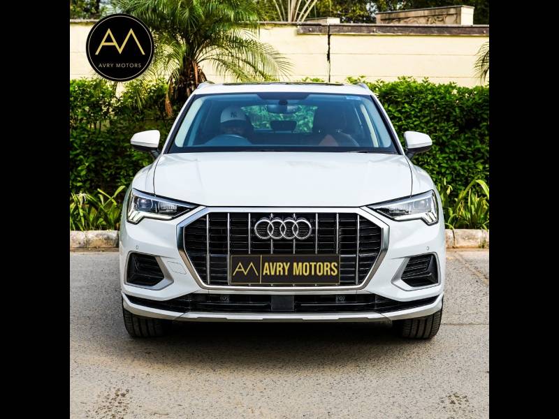 Audi Q3 40 TFSI Premium Plus