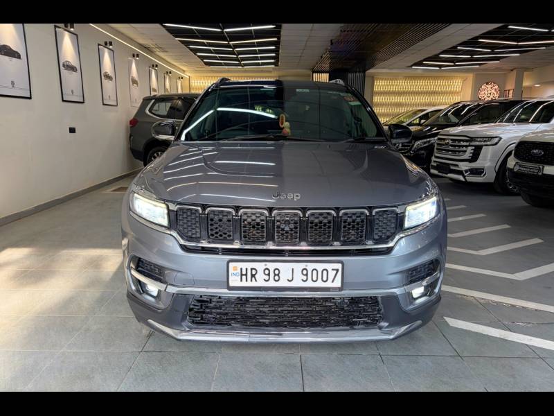 Jeep Meridian Limited (O) 4X4 AT