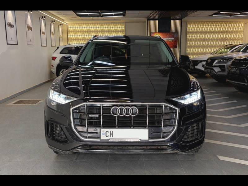 Audi Q8 55 TFSI quattro