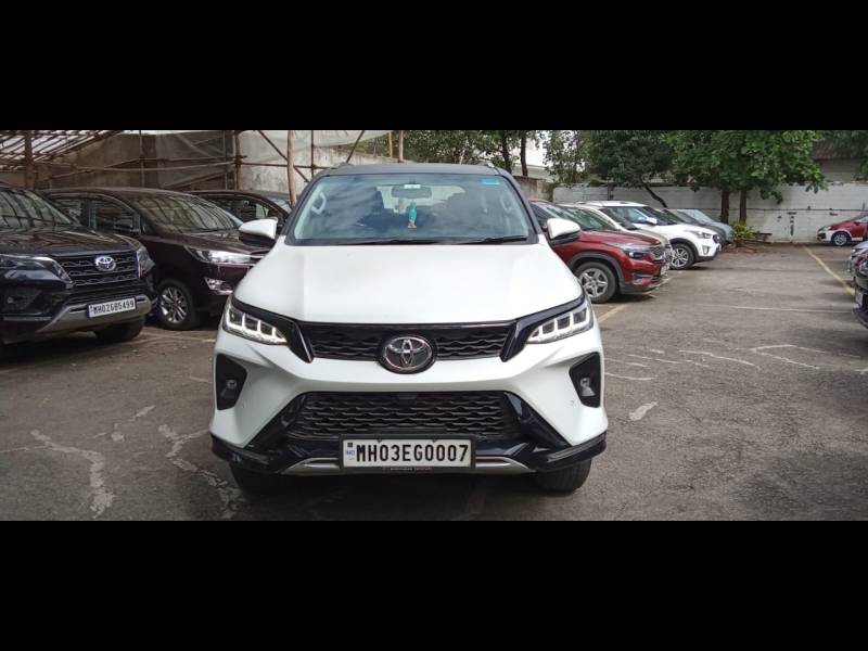 Toyota Fortuner Legender 4X4 AT 2.8 Legender