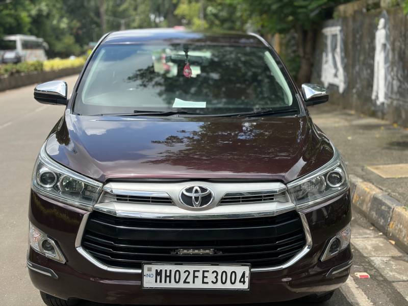 Toyota Innova Crysta 2.8 ZX AT 7 STR