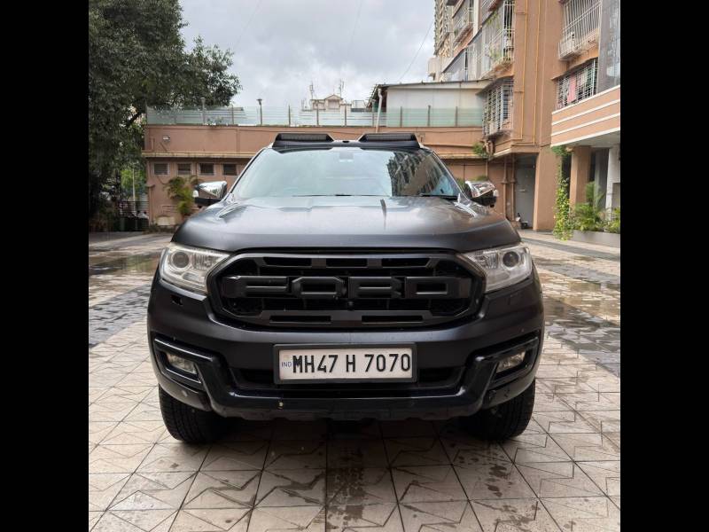 Ford Endeavour Titanium 3.2 4x4 AT