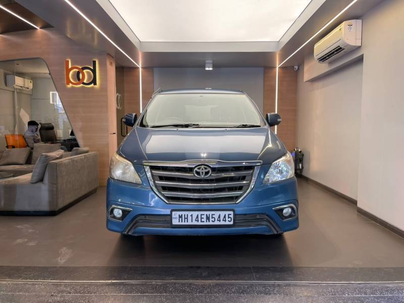 Toyota Innova 2.5 ZX 7 STR BS-III