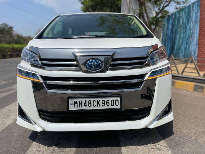 Toyota Vellfire VIP - Executive Lounge