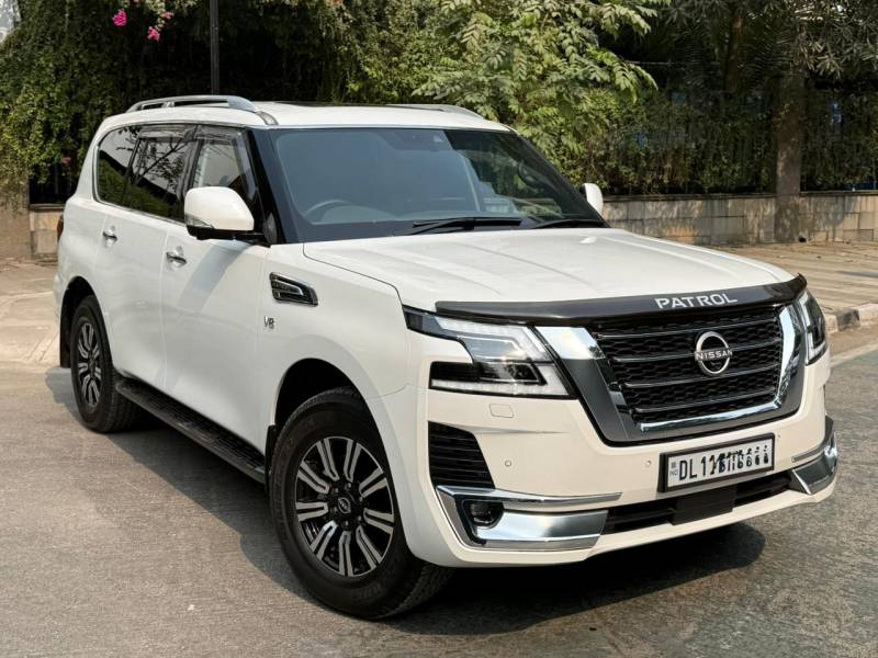 Nissan Patrol Platinum 5.6 lit V8