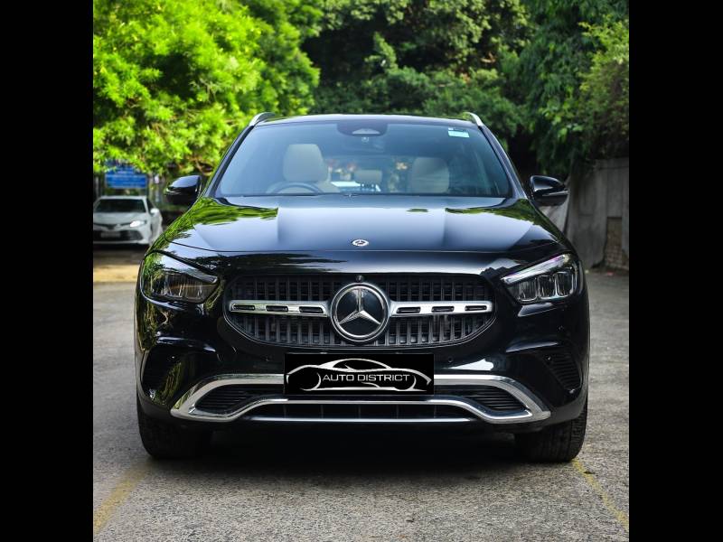 Mercedes Benz GLA 200
