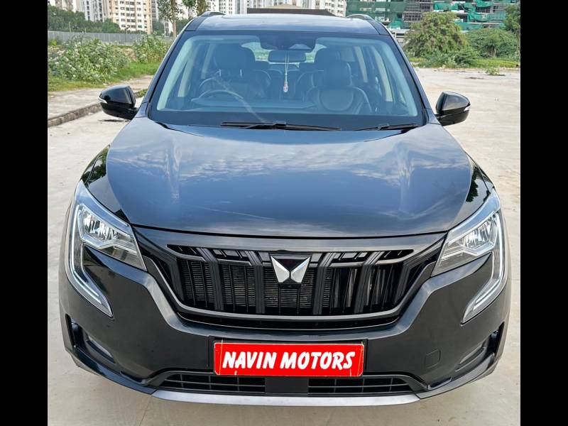 Mahindra XUV700 AX 7 Luxury Pack Diesel MT 6 STR