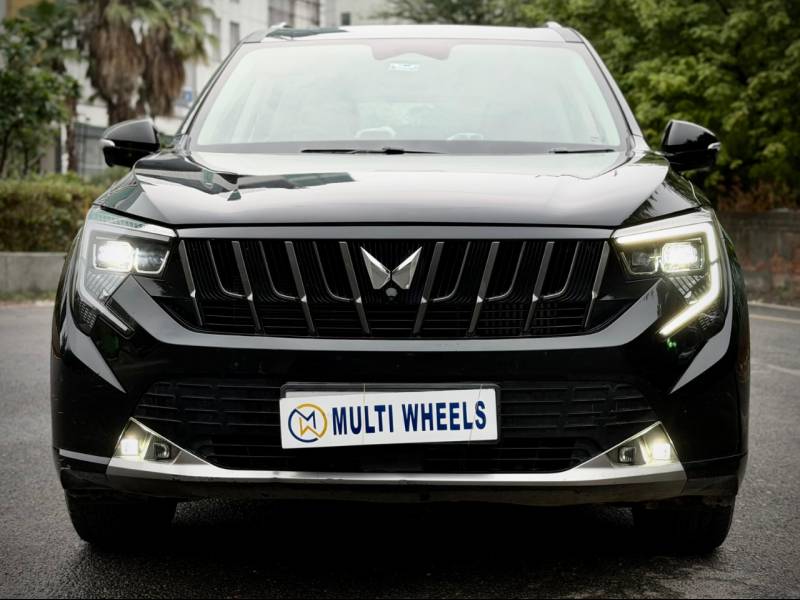 Mahindra XUV 7XO AX7 L 2WD Diesel 2.2L Turbo Automatic 7 STR