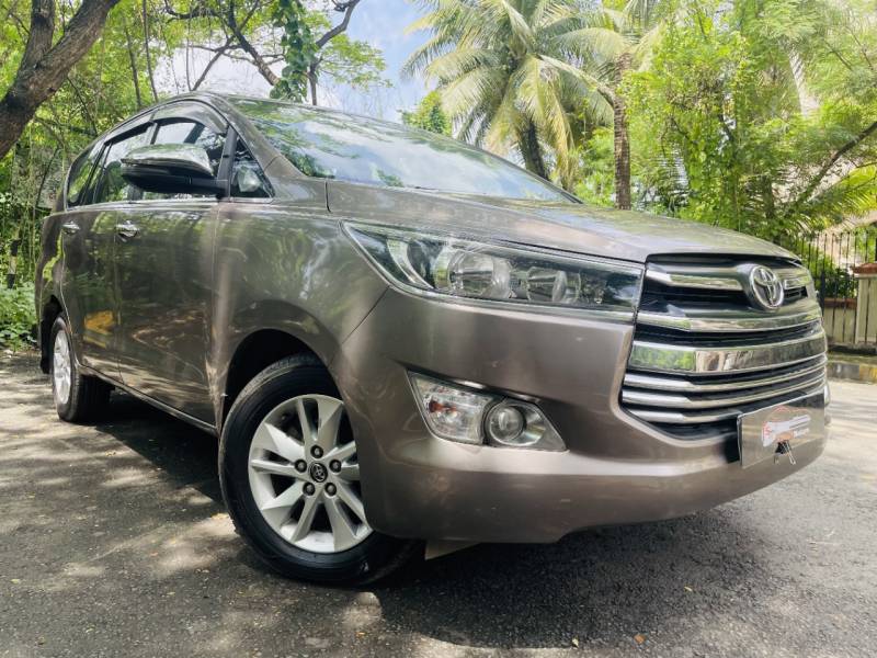 Toyota Innova Crysta 2.8 G AT
