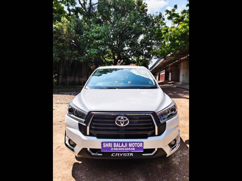 Toyota Innova Crysta 2.4 Z 7 STR