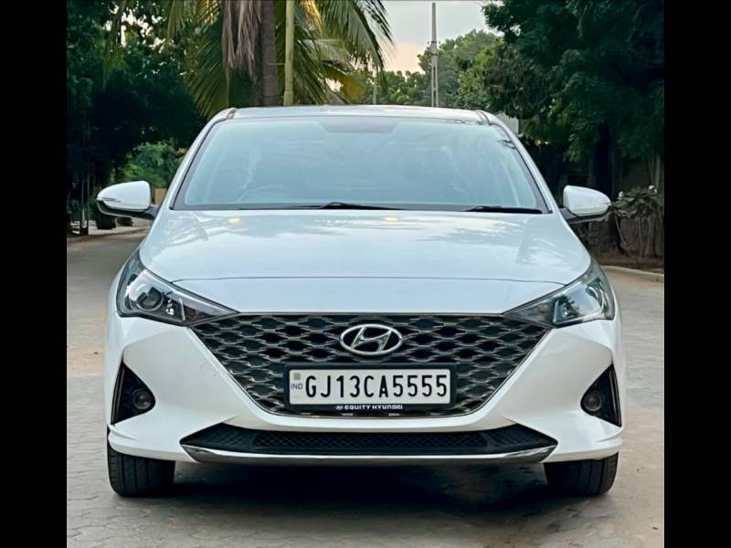 Hyundai Verna SX 1.5 CRDi AT