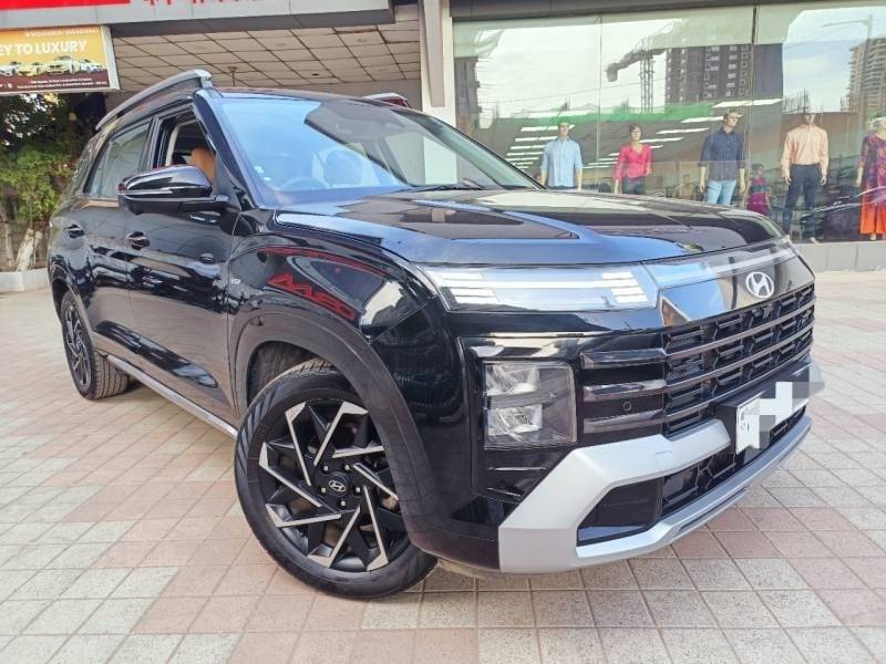 Hyundai Alcazar Signature (O) 6 STR 1.5 Petrol DCT