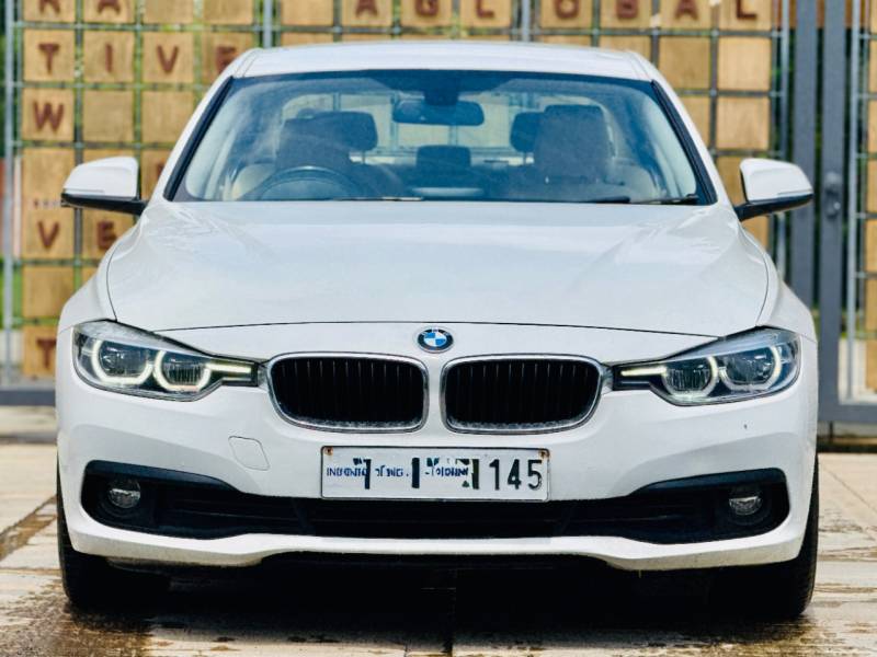BMW 3 Series 320d Luxury Line