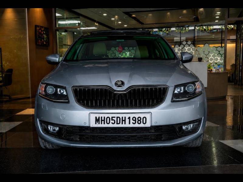 Skoda Octavia Style Plus 2.0 TDI AT (Diesel)