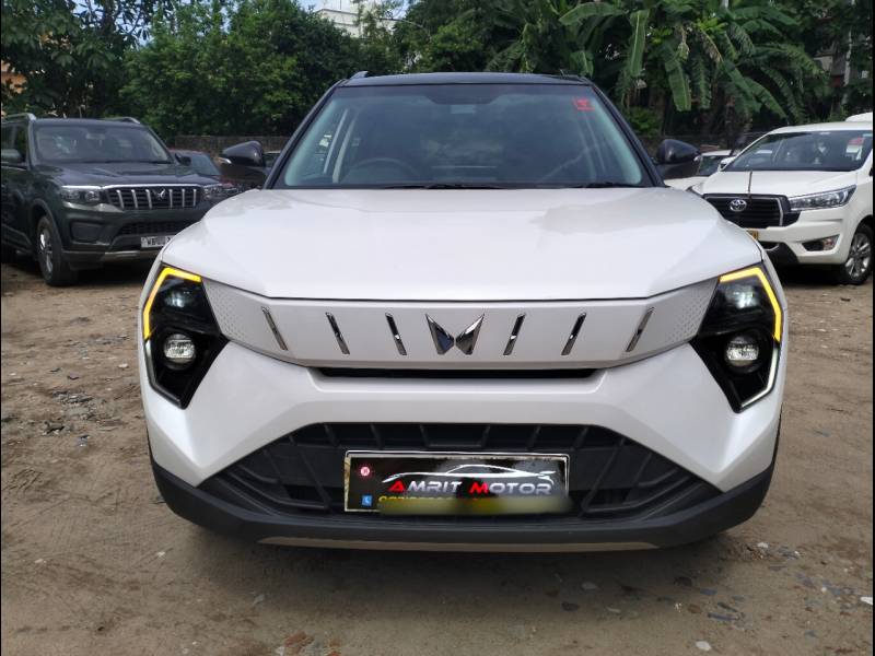 Mahindra XUV 3XO REVX A Petrol 1.2L Turbo Manual
