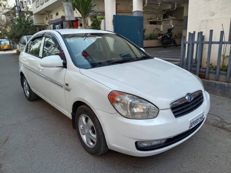 Hyundai Verna CRDI VGT SX 1.5